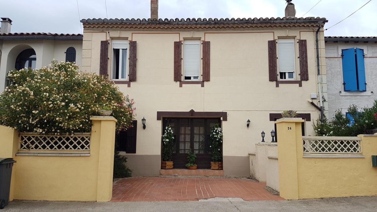 Appartement De 2 Chambres Au 1Er Etage Carcassonne Exterior foto